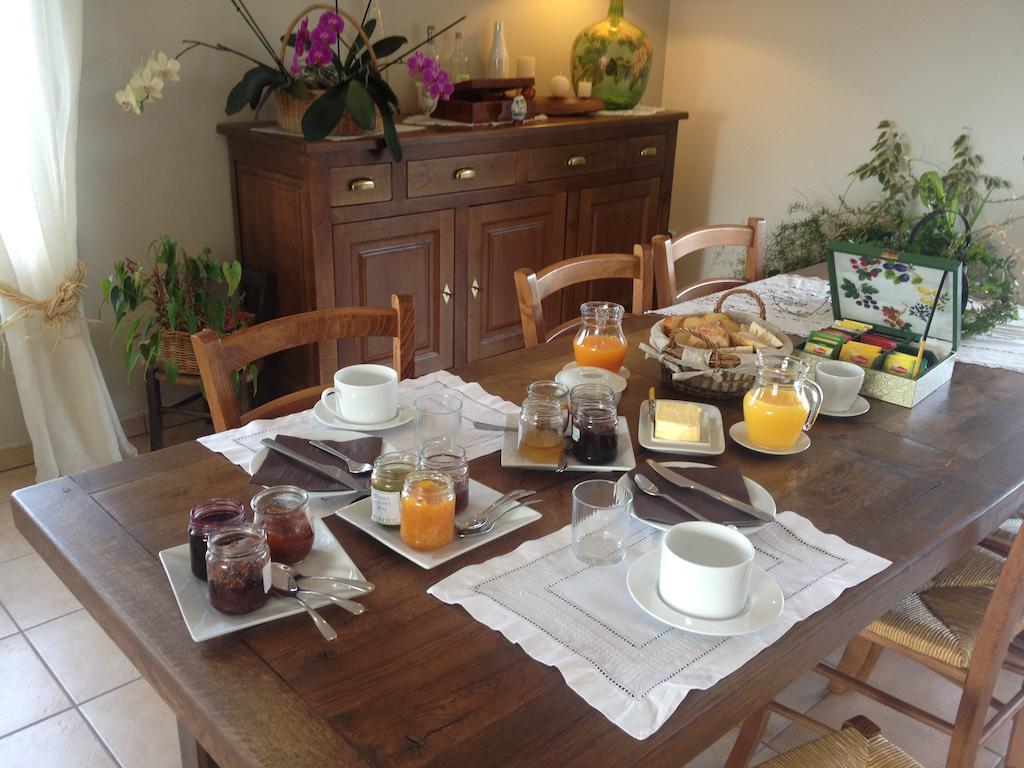 Bed and Breakfast La Bergerie Pollionnay Экстерьер фото