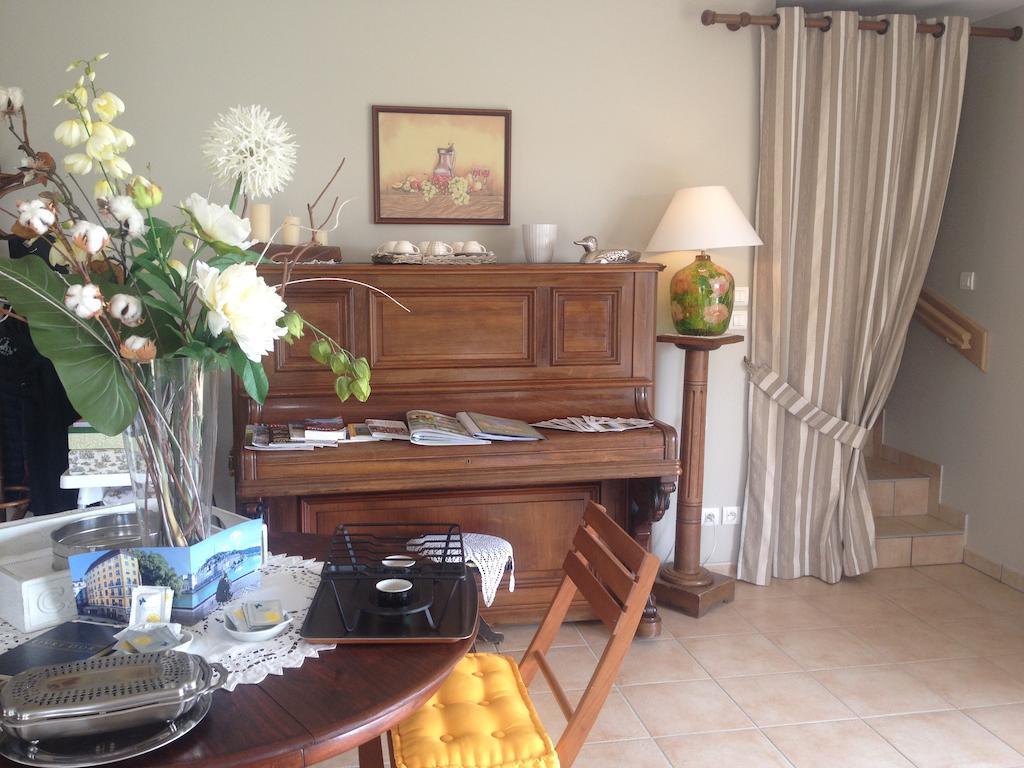 Bed and Breakfast La Bergerie Pollionnay Экстерьер фото