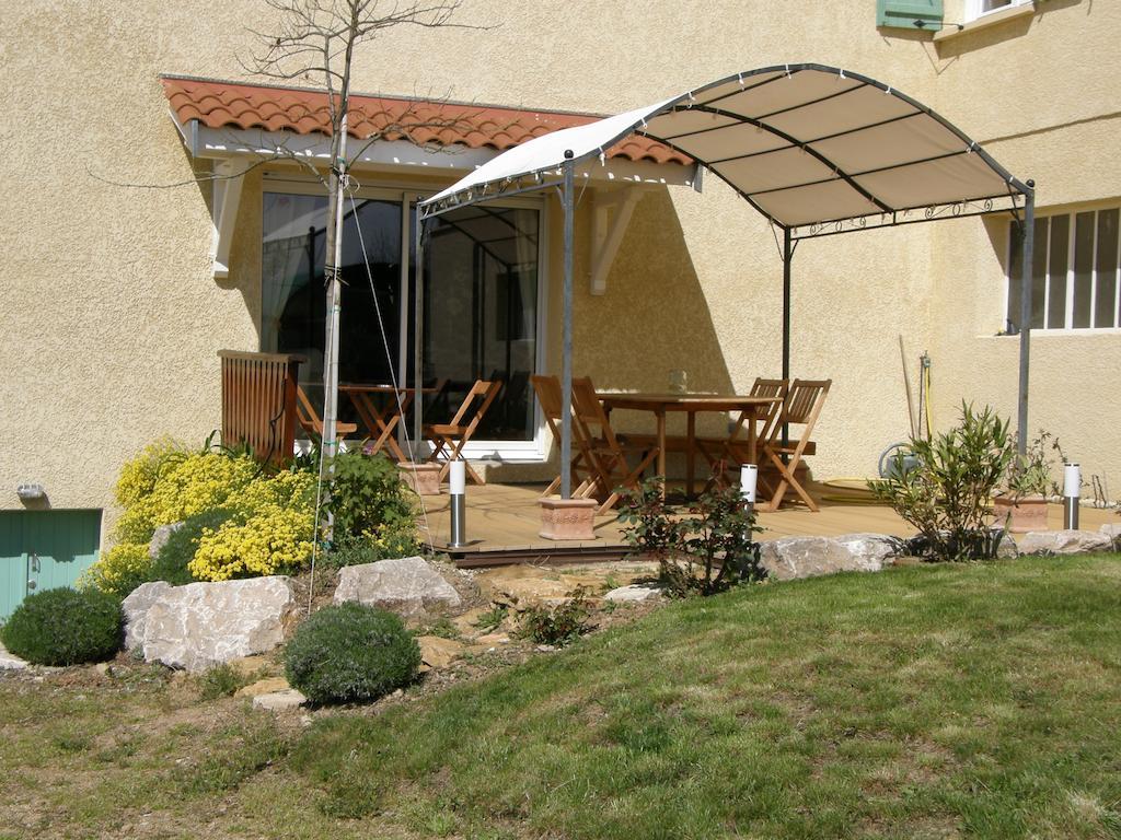 Bed and Breakfast La Bergerie Pollionnay Экстерьер фото