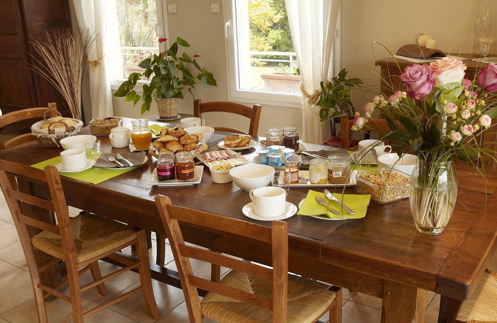 Bed and Breakfast La Bergerie Pollionnay Экстерьер фото