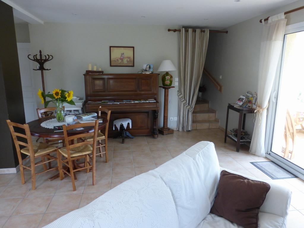 Bed and Breakfast La Bergerie Pollionnay Экстерьер фото