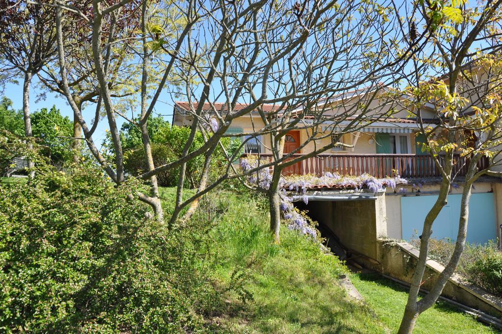 Bed and Breakfast La Bergerie Pollionnay Экстерьер фото