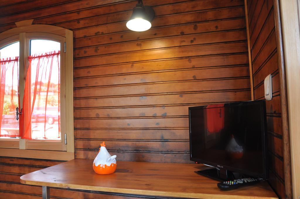 Bed and Breakfast La Bergerie Pollionnay Экстерьер фото